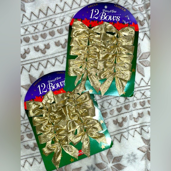 2 Packs ( 24 total ) Gold Shimmering Christmas Tree Twist On Bows NEW - Picture 1 of 2